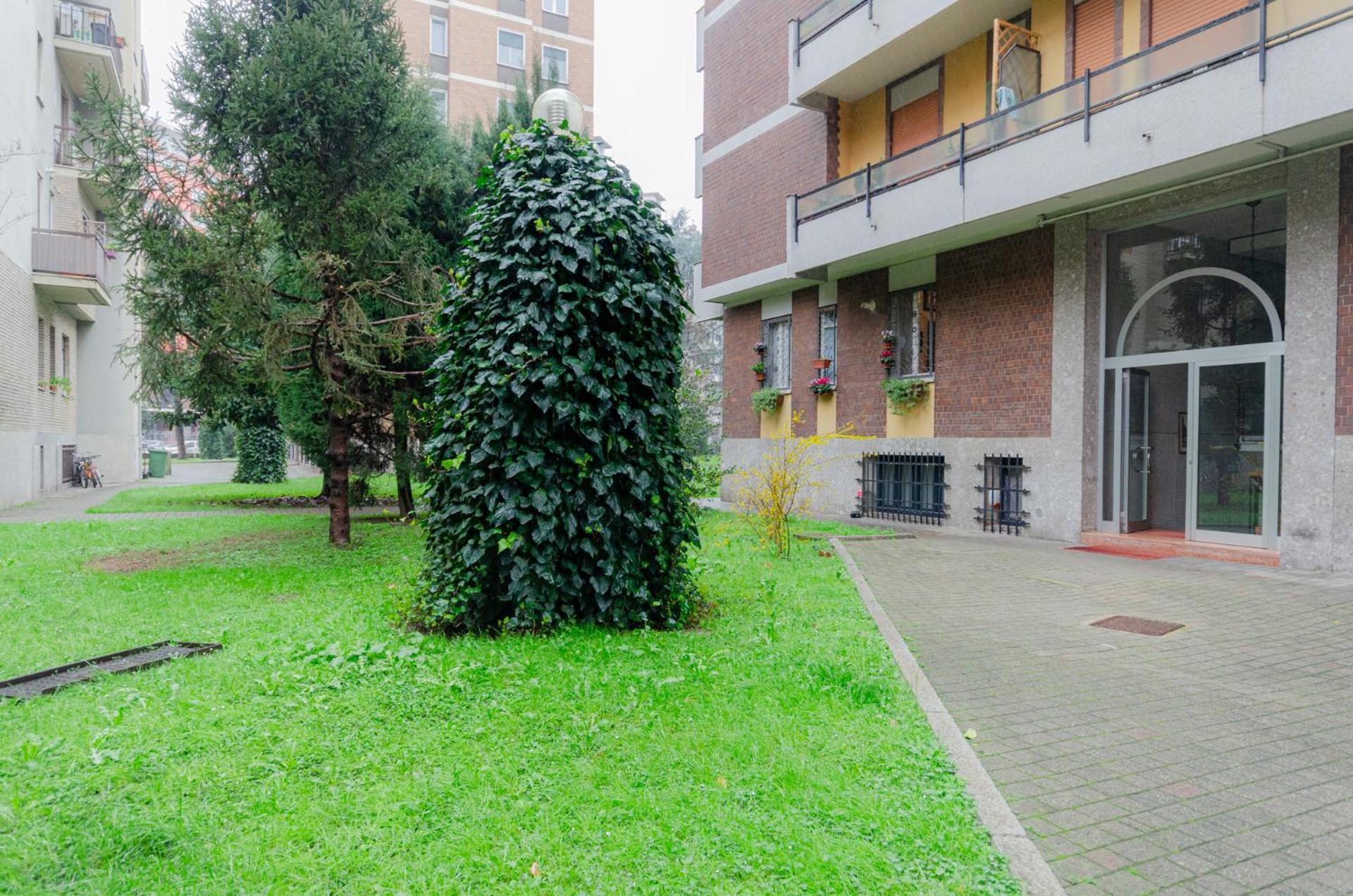 Mini Loft Linate Airport And Blu Metro Lägenhet Milano Exteriör bild